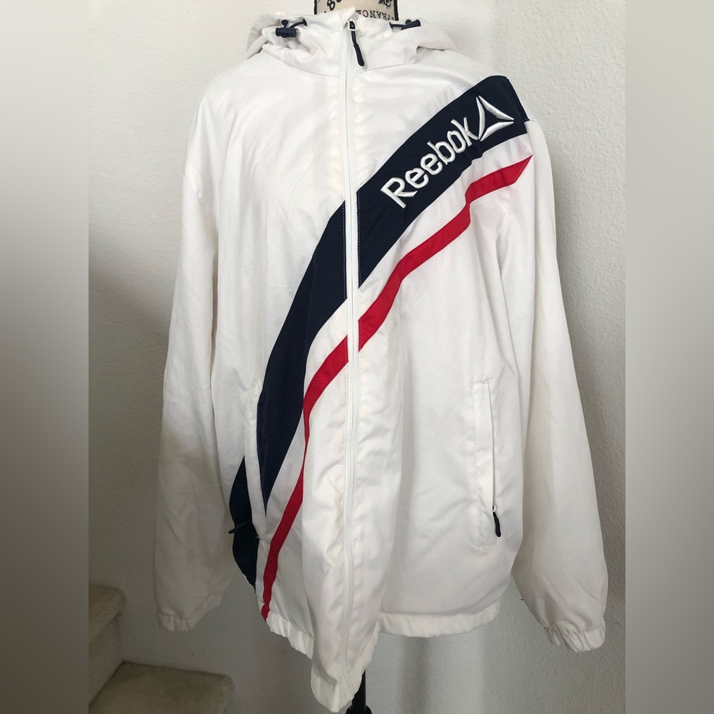 Reebok White and Red Windbreaker with Sporty Accents 2XL